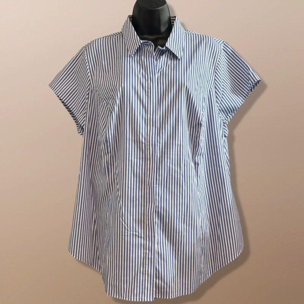 NWT Worthington Woman 1X Blue White Stripe Short Sleeve Button Down Shirt